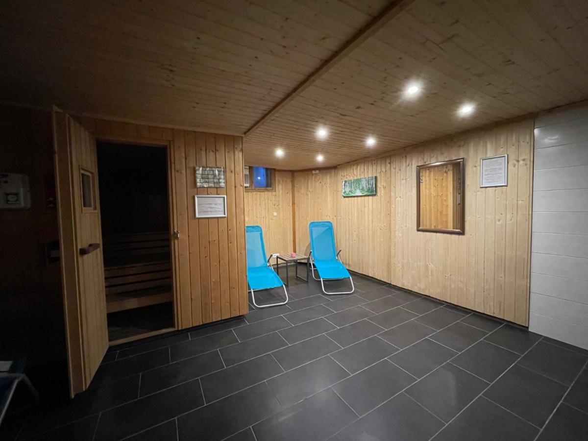 Geraeumiges Domizil Mit Bergblick Und Sauna Oberwössen Extérieur photo