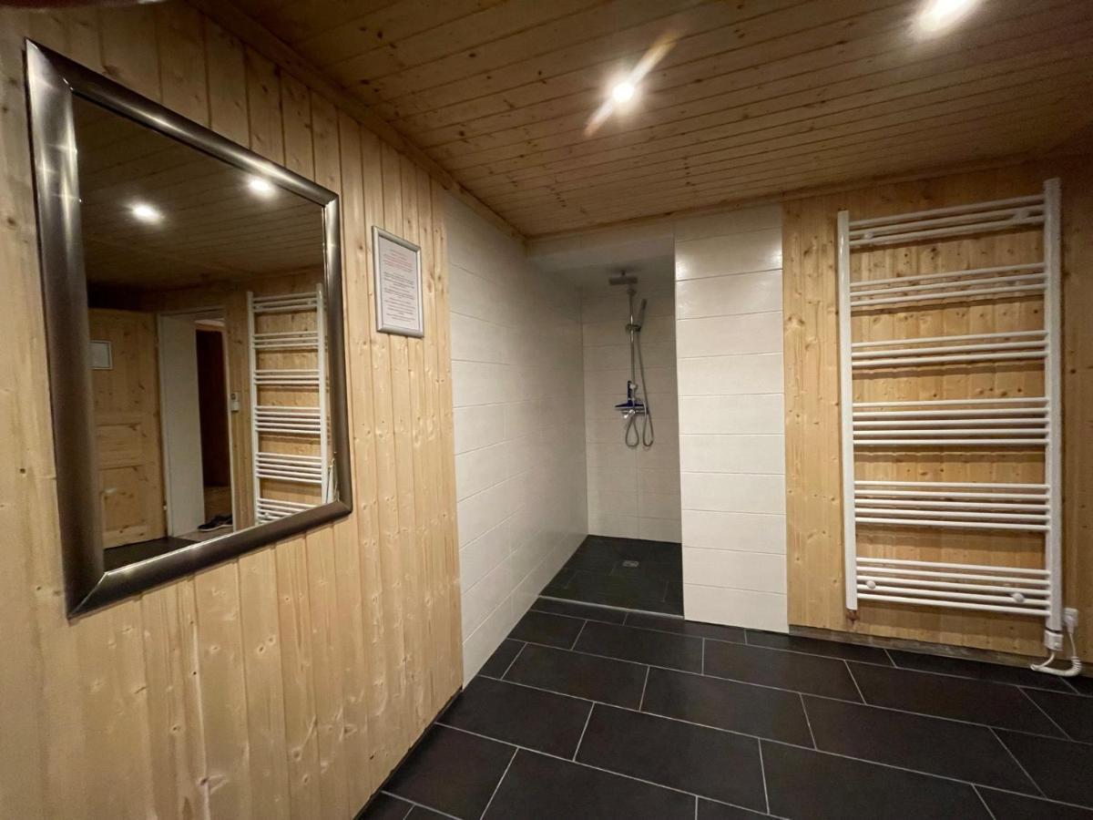 Geraeumiges Domizil Mit Bergblick Und Sauna Oberwössen Extérieur photo